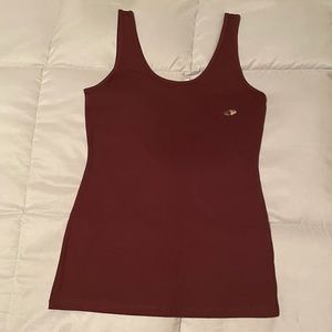 NWT. Maurices. Medium. Cranberry tank.